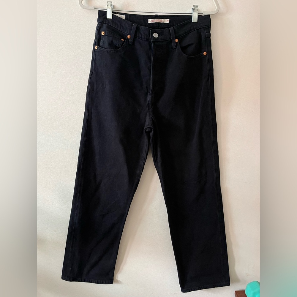Black Ribcage Straight Ankle Levi’s